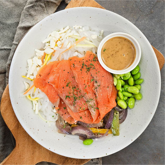 Smoked Salmon w/ Konjac Zoodles Salad & Sesame Dressing