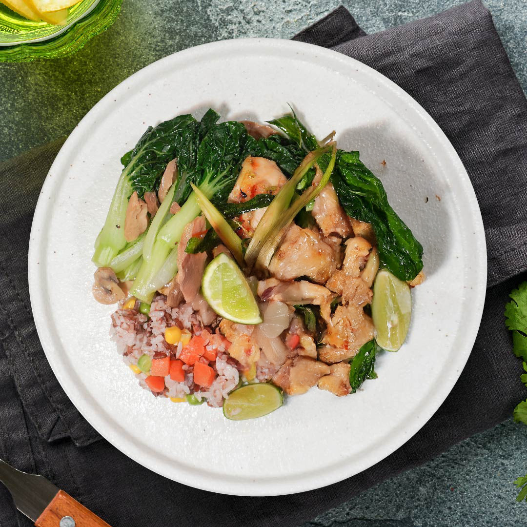 B.泰式雞肉配亞洲蔬菜及健康炒飯