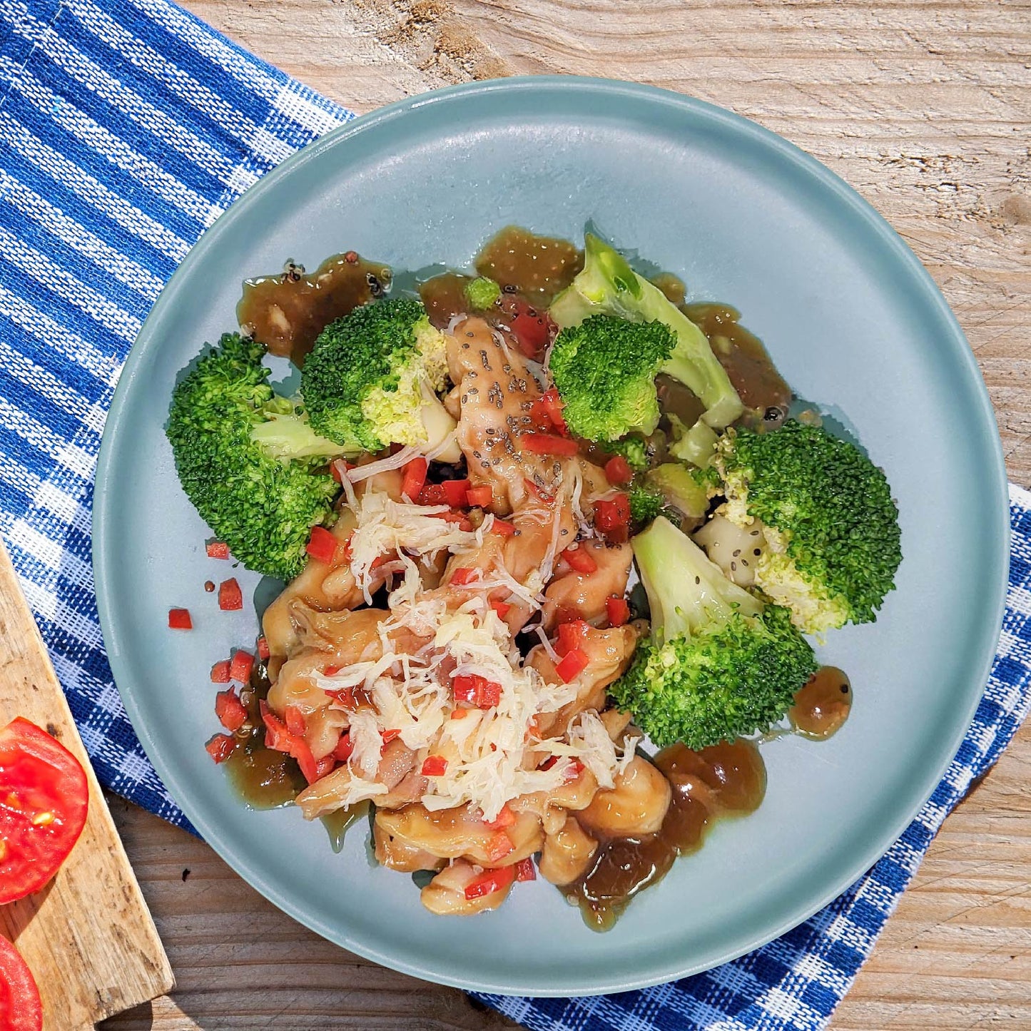 Low Fat Skinless Fortune Chicken W/ Master Braised Sauce, Seasonal Vegetables