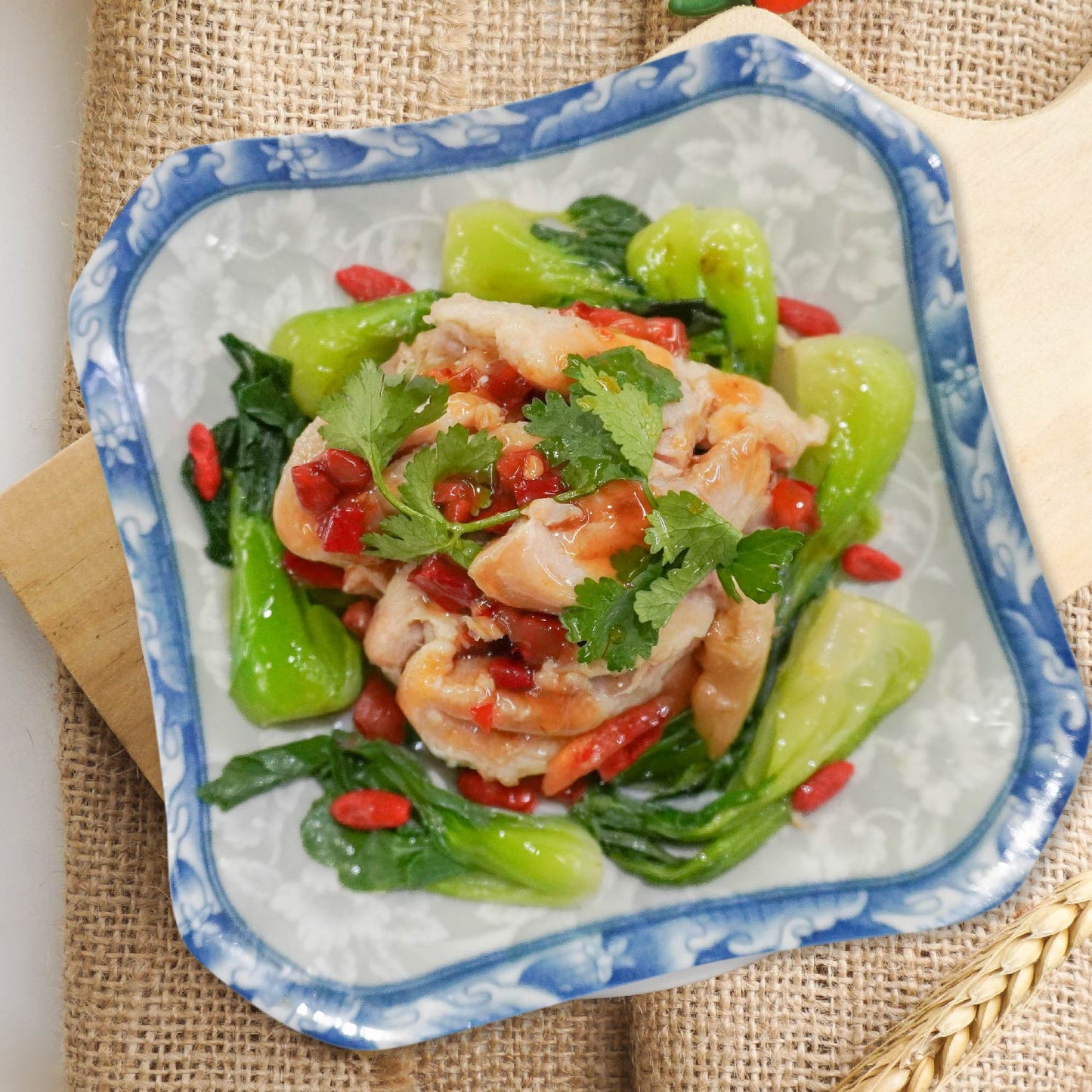 Chong Qing Chicken Claypot W/ Seasonal Vegetables