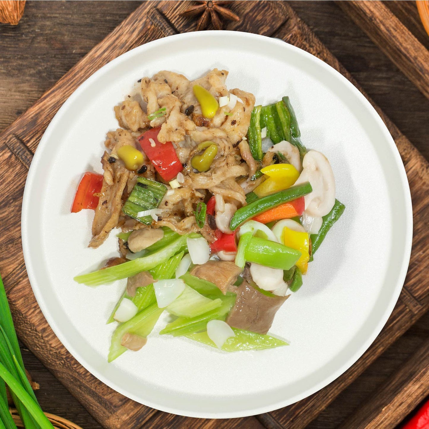 Shanghainese Chilli Bell Pepper Chicken W/ Seasonal Vegetables