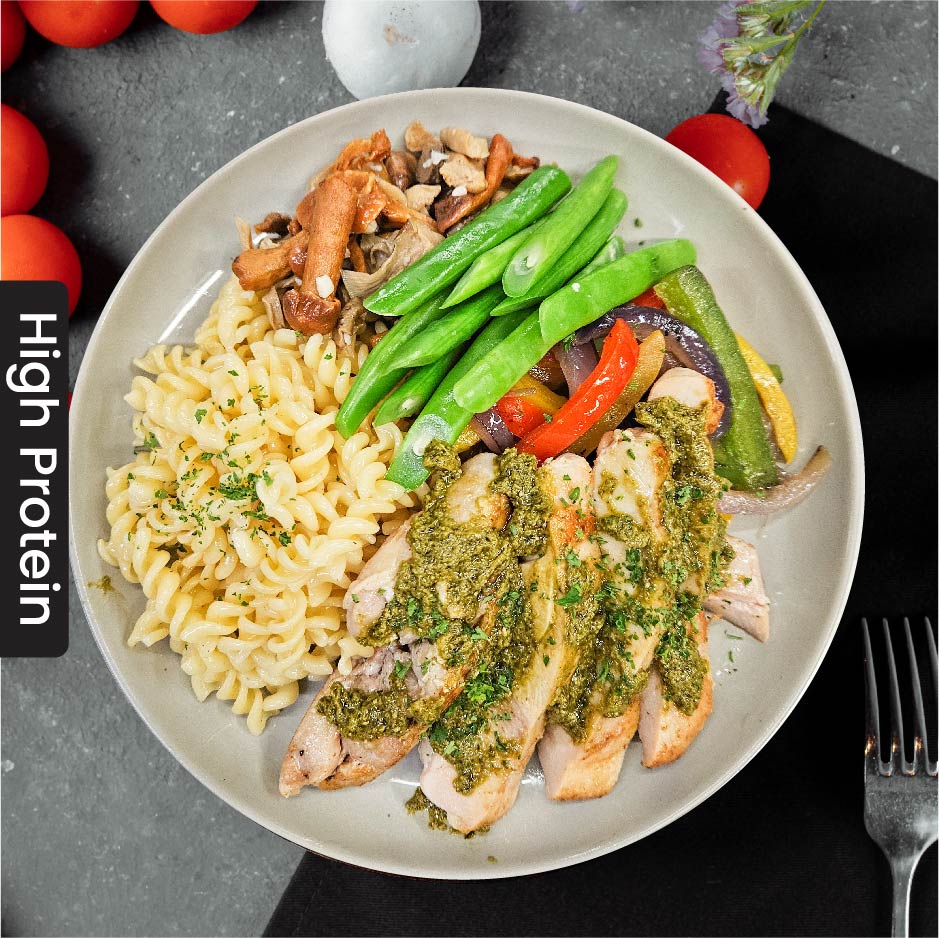 B4. Italian Pesto Chicken with Fusilli Pasta (Tue)