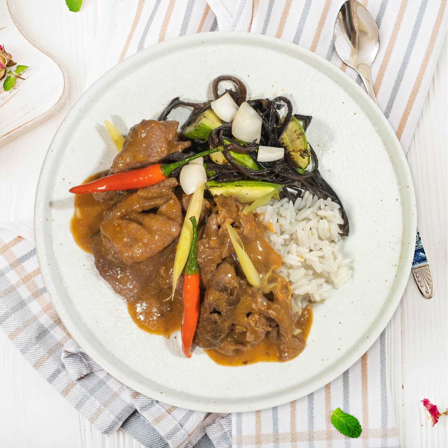 B. Low Fat Indonesian Beef Rendang W/ Sauteed Vegetables And Coconut Rice