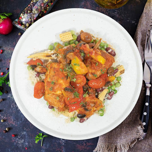 意式焖雞配炒蔬菜和芸豆庫斯庫斯