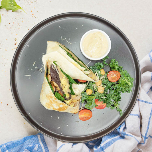 地中海牛肉早餐卷配希臘沙拉