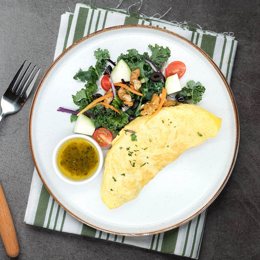 蘑菇雞肉煎蛋配混合沙拉