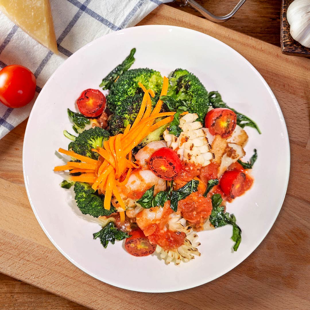 Mix Seafood W/ Sautee Vegetables And Marinara Sauce