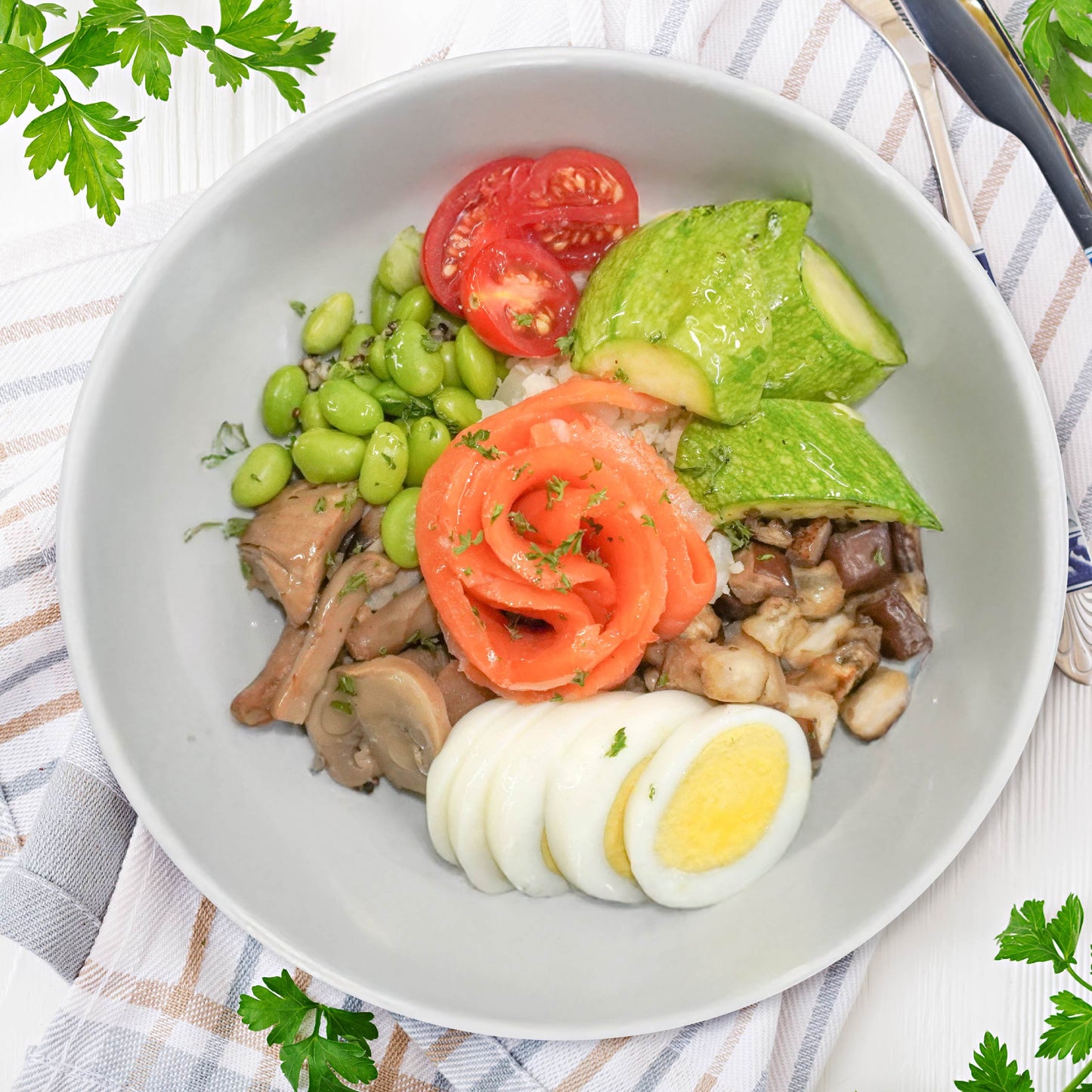 Smoked Salmon and Egg Ranch Salad