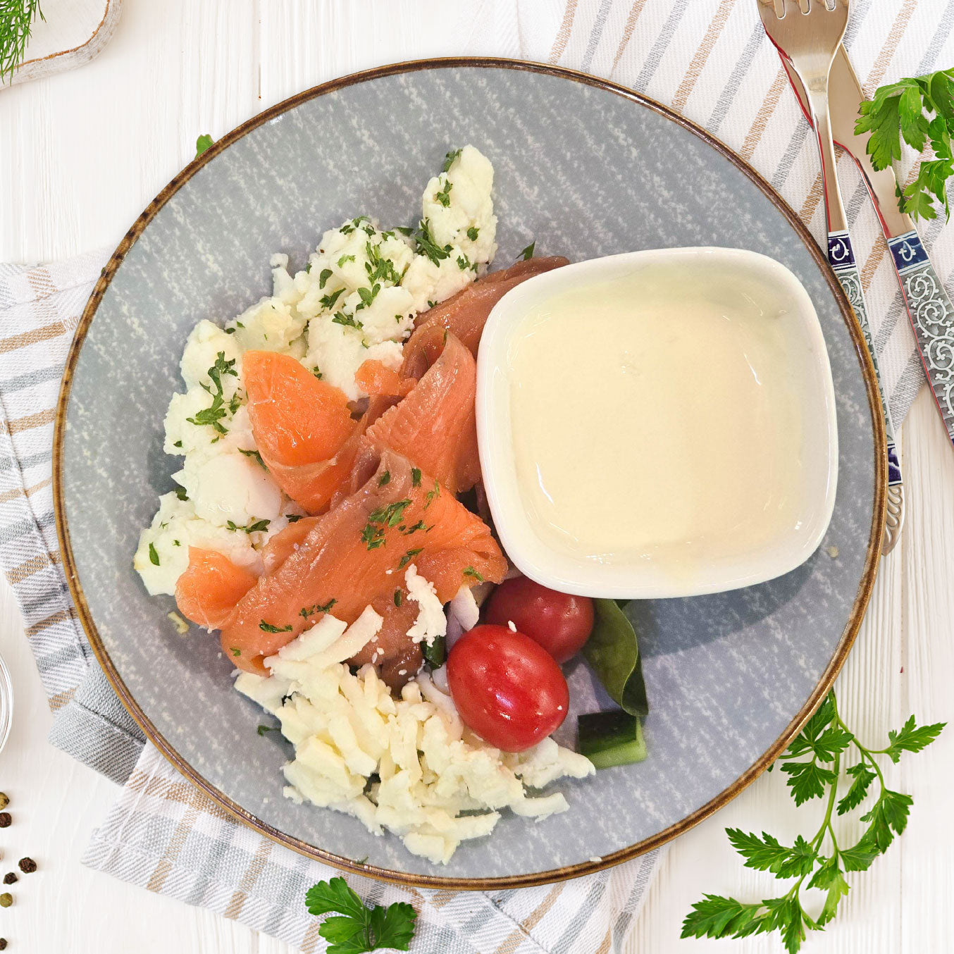 Smoked Salmon and Egg White w/ Garden Ranch Salad