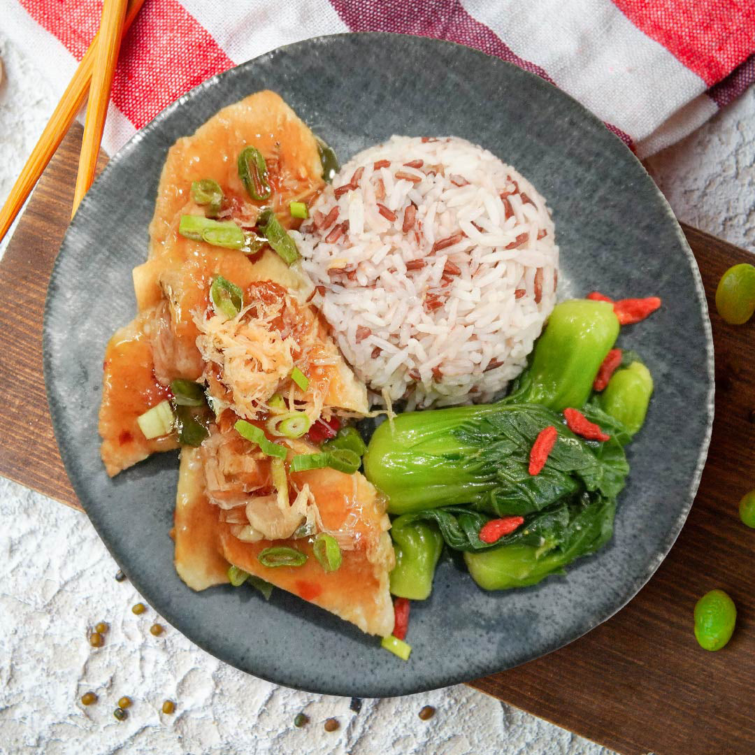 C. Hunan Style Fish Fillet w/ Dried Conpoy, Seasonal Vegetables And Jasmine Rice