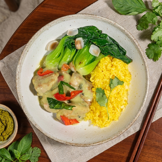 Low-Fat Thai Green Curry Chicken W/ Asian Greens And Coconut Turmeric Rice