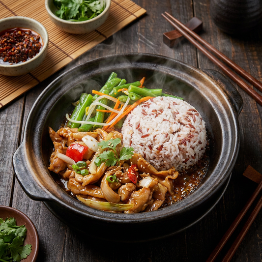 Sizzling Claypot Chicken W/ Seasonal Vegetables And Mix Grain Rice