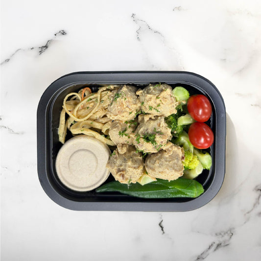 B. Chicken and Mushroom Alfredo Pasta