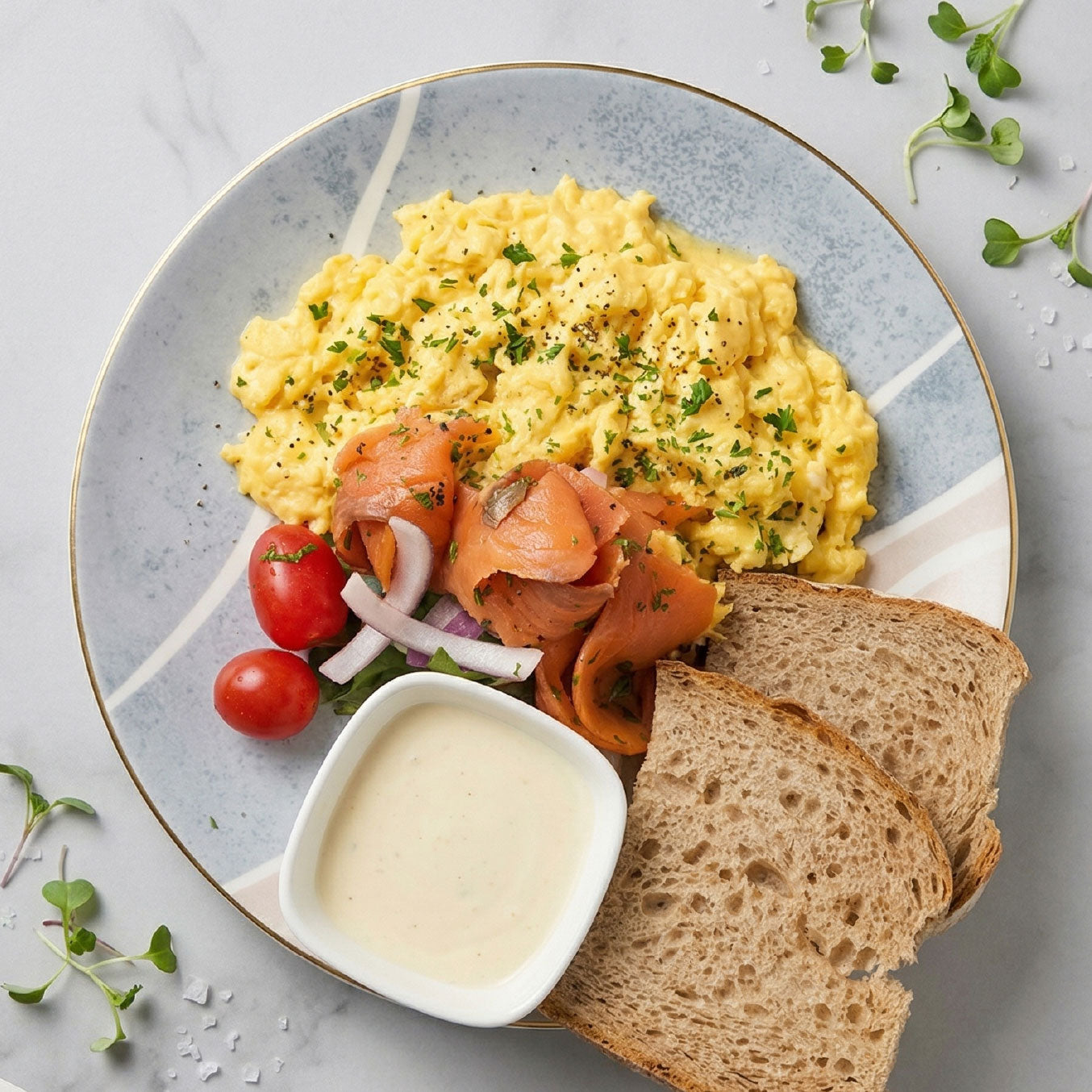 Scrambled Eggs w/ Norwegian Smoked Salmon, Cream cheese and Bread