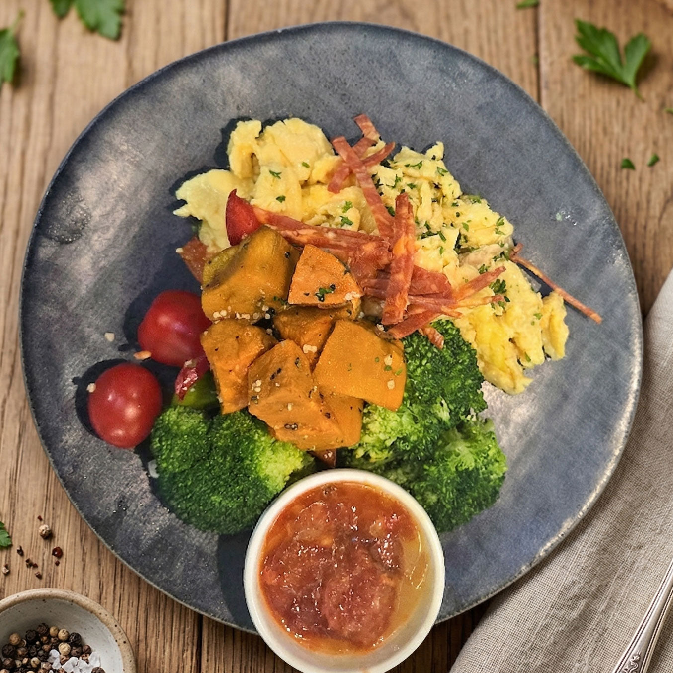 Spanish Chorizo Eggs w/ Sweet Potato and Seasonal Vegetables
